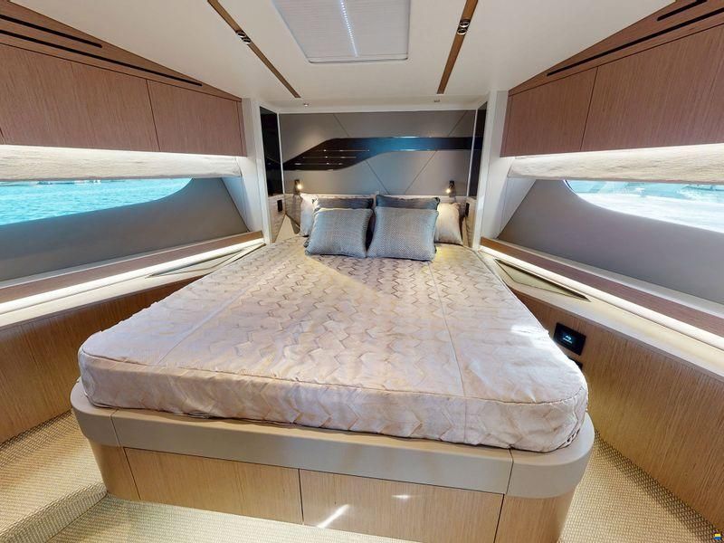 Sunseeker Predator 60 Evo
