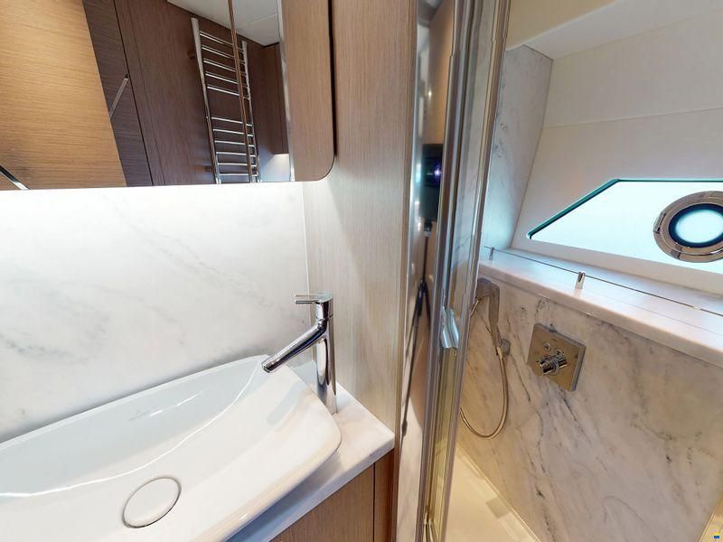 Sunseeker Predator 60 Evo
