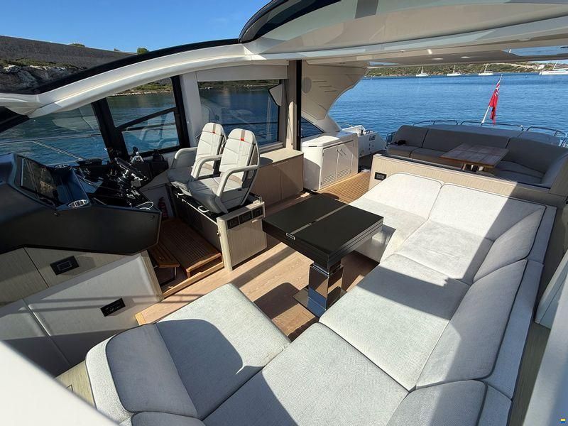 Sunseeker Predator 60 Evo
