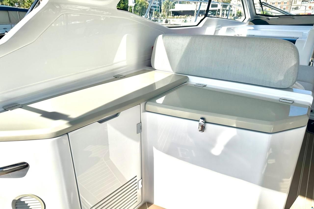 Azimut Atlantis 45