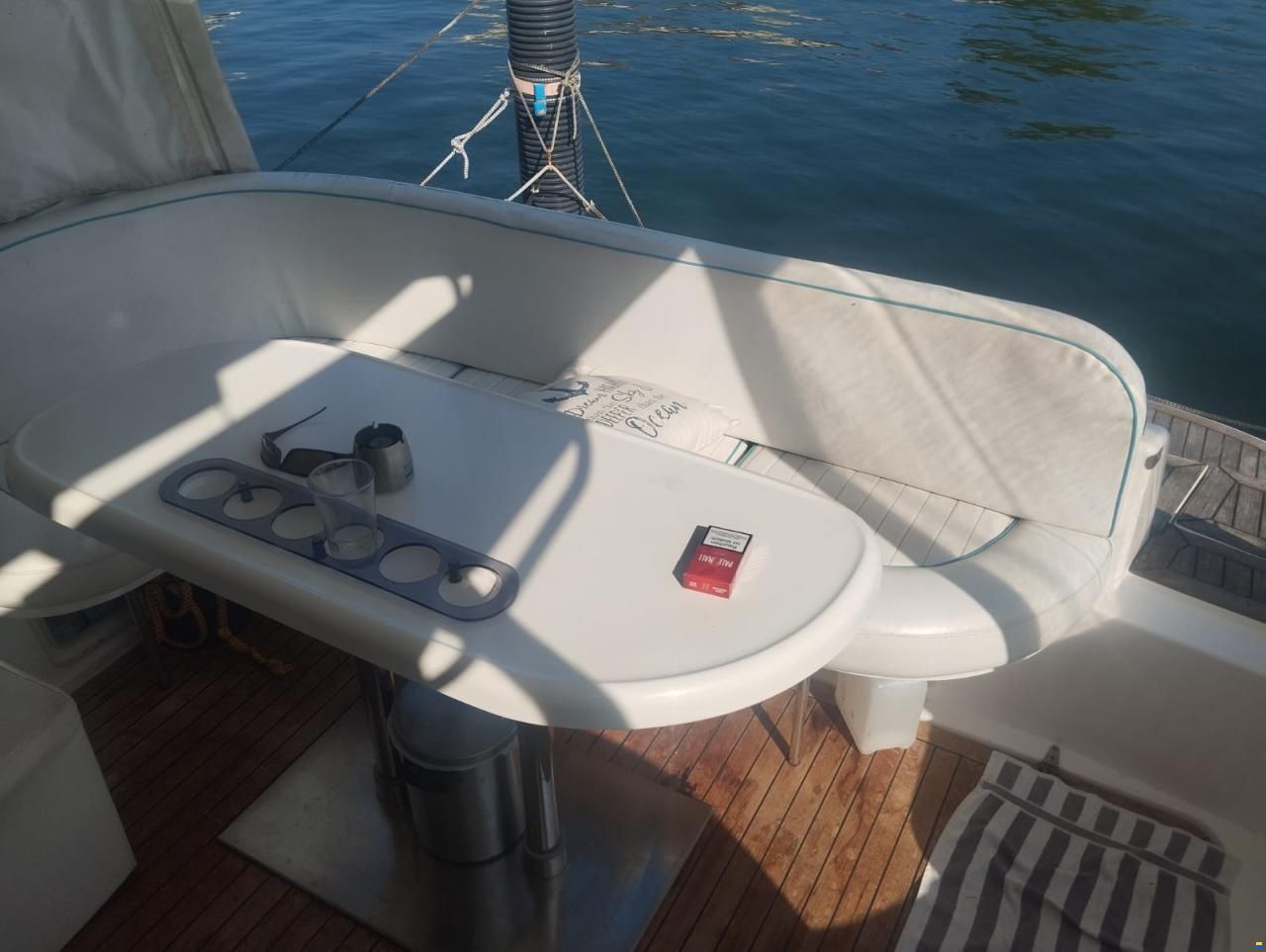Sealine F33