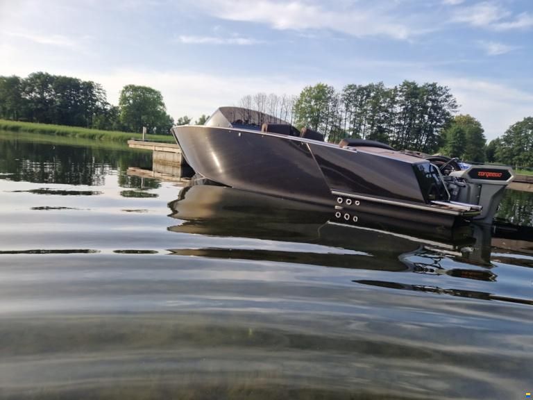 VTS Boats VTS Flying Shark 5.7