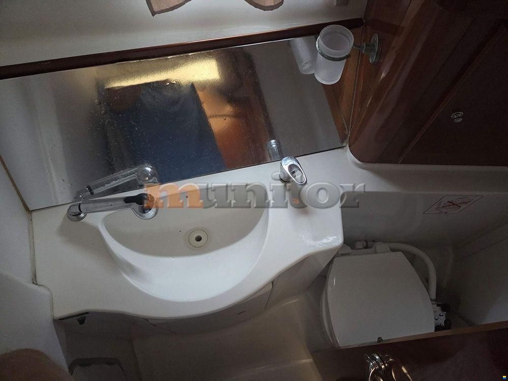 Beneteau Antares 9.80