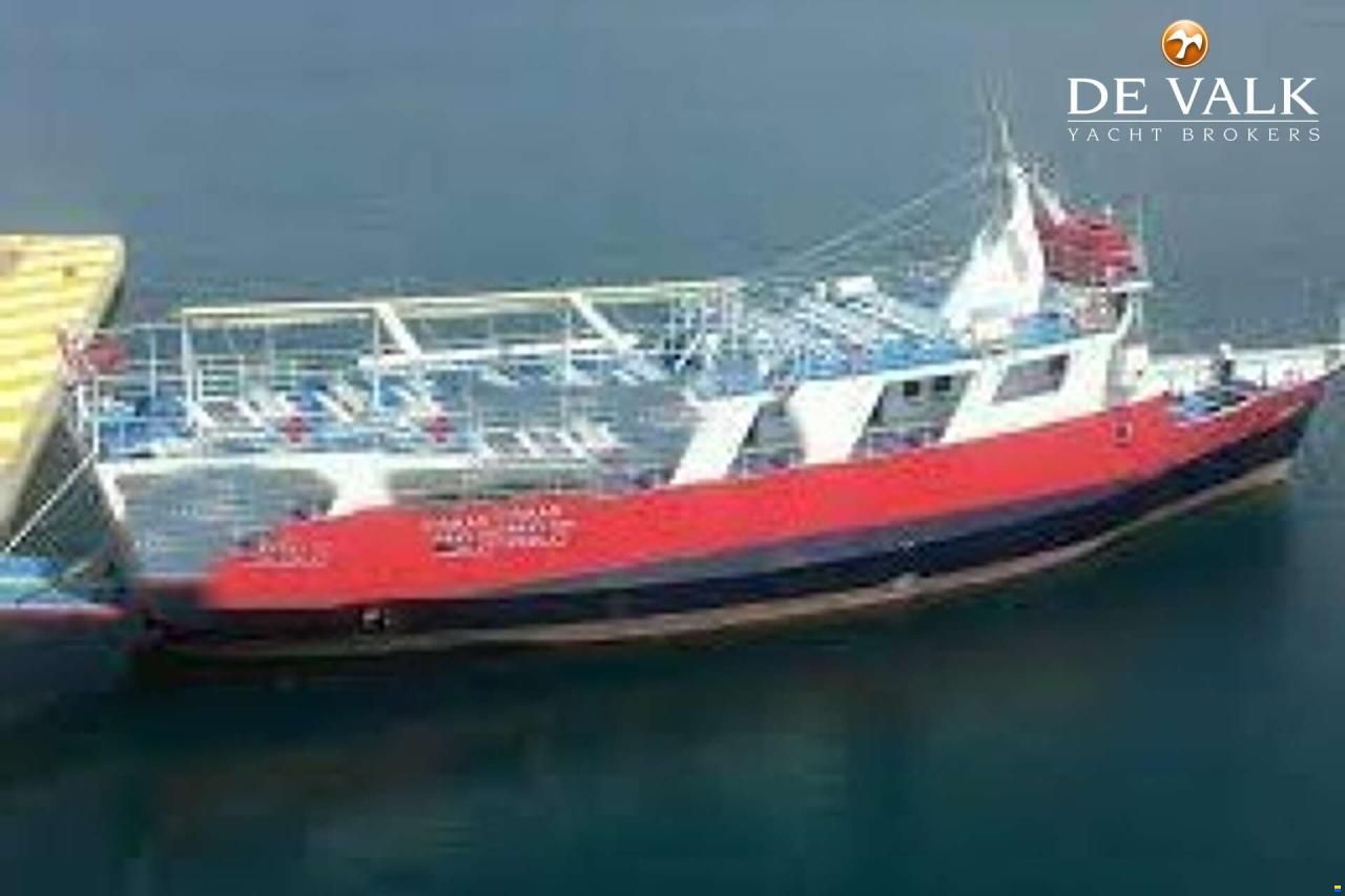 CAR/PASSENGERS FERRY 40