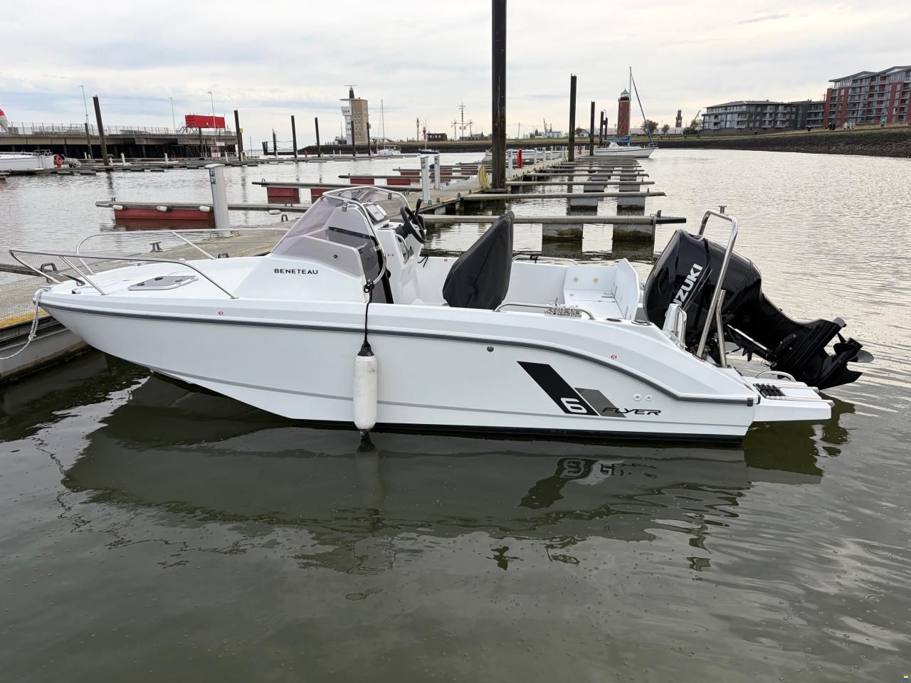 Beneteau Flyer 6 Sundeck
