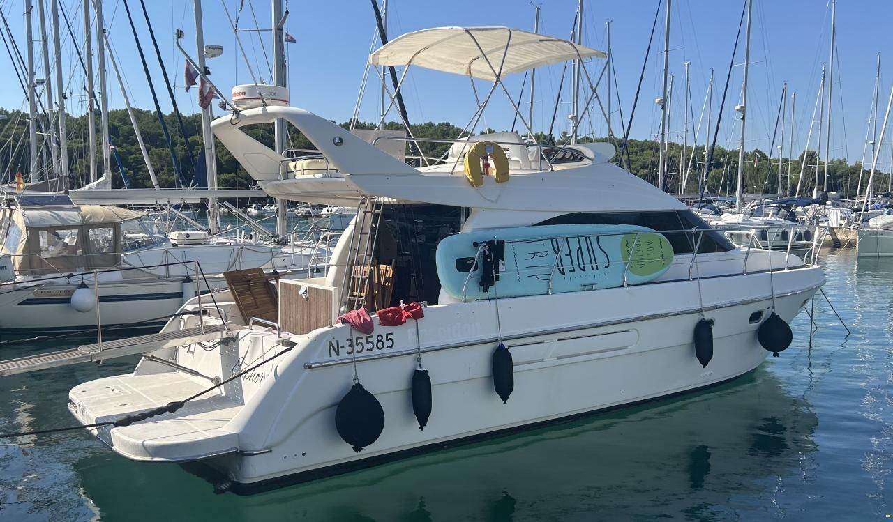 Azimut 40 Fly