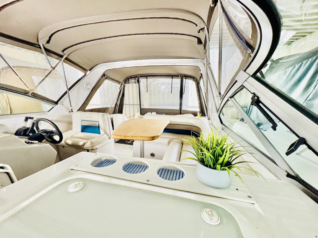 Chaparral 31 Signatur