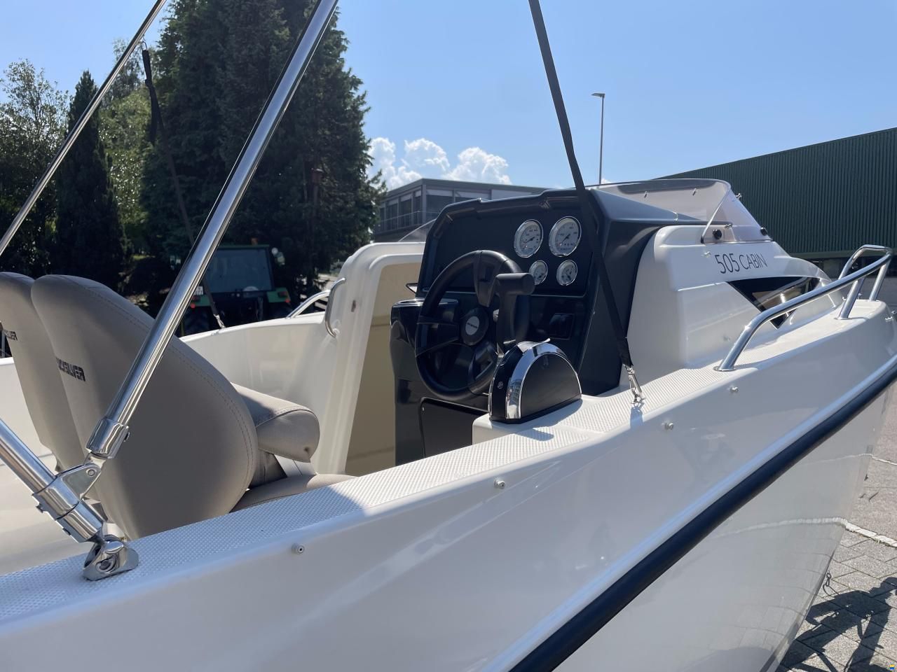 Quicksilver Activ 505 Cabin