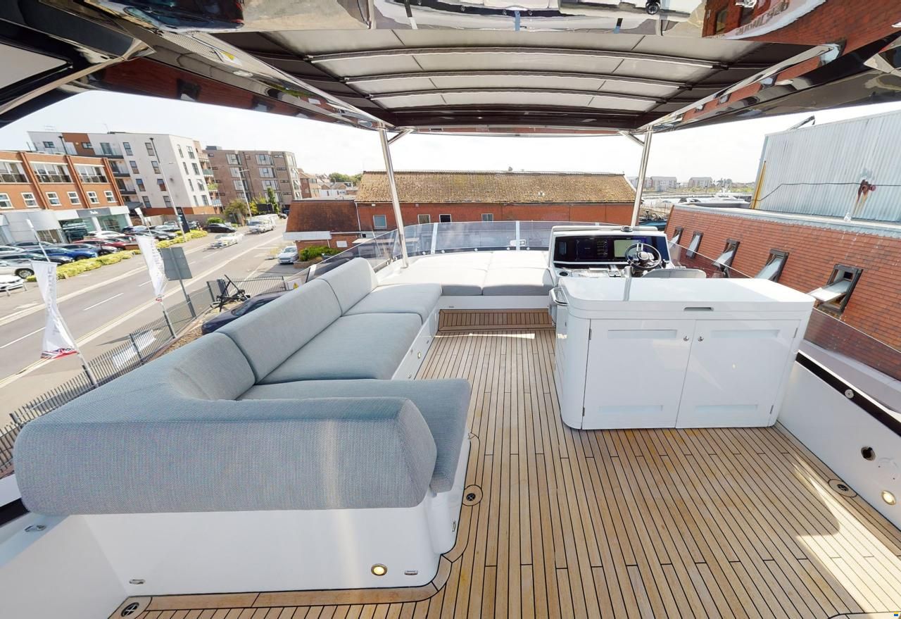 Sunseeker Manhattan 68