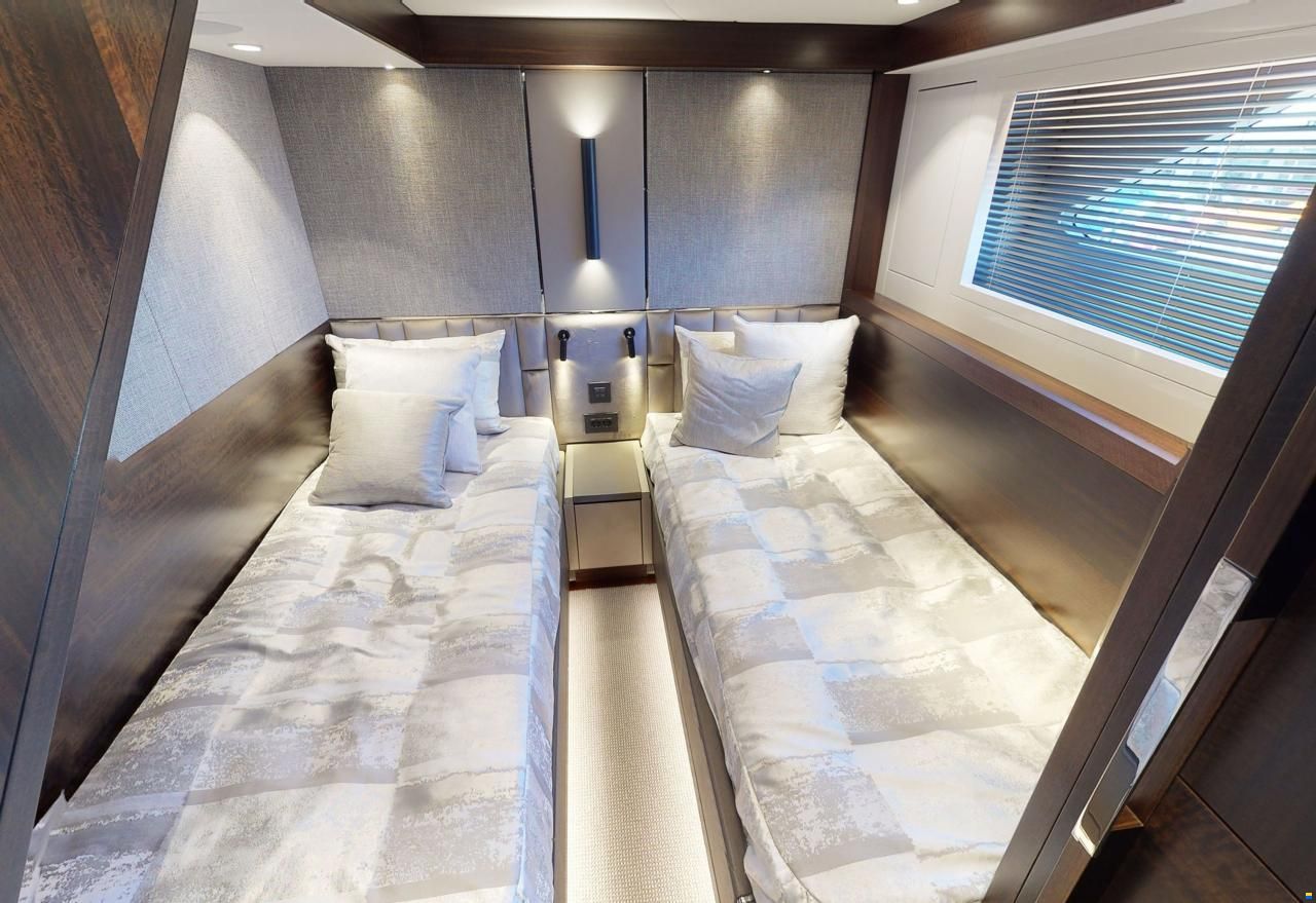 Sunseeker Manhattan 68
