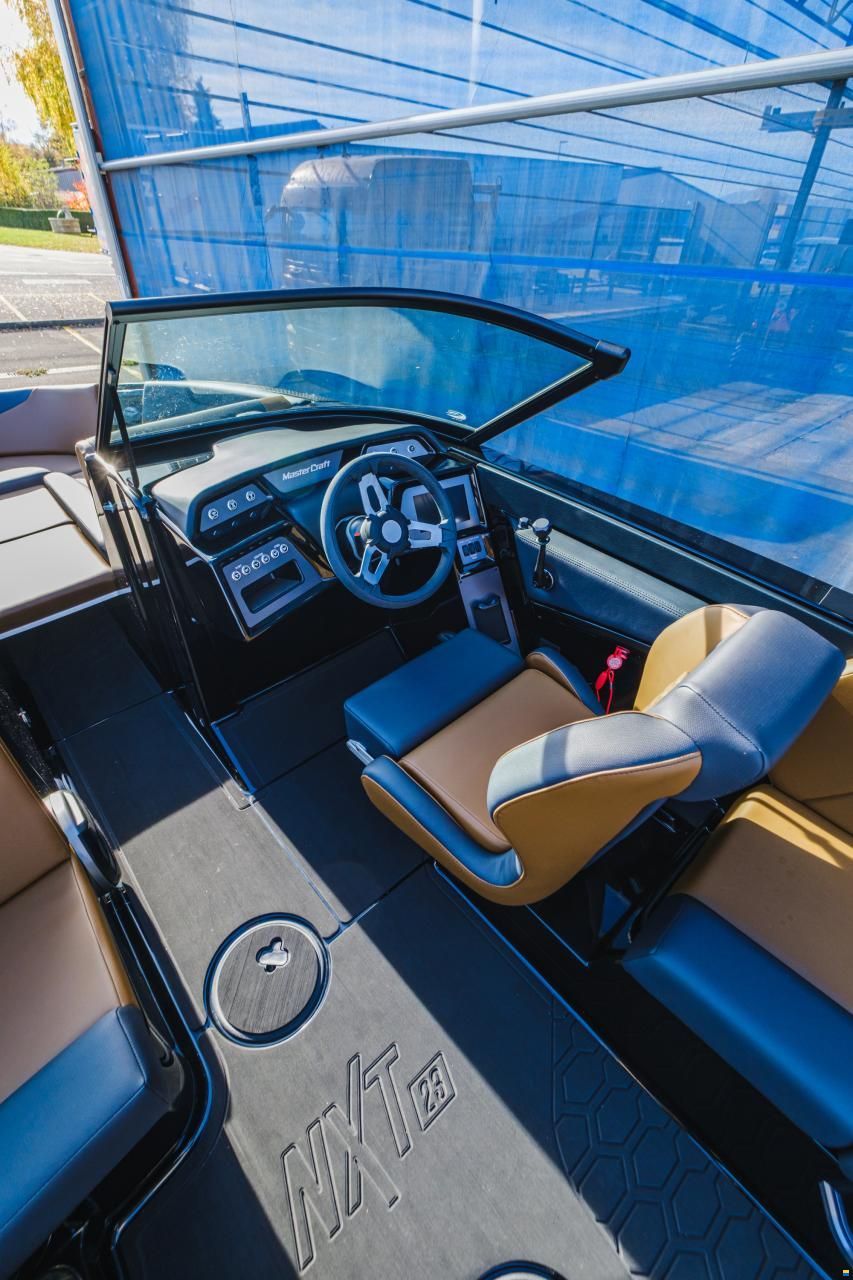 MasterCraft NXT23 | 2026 | black