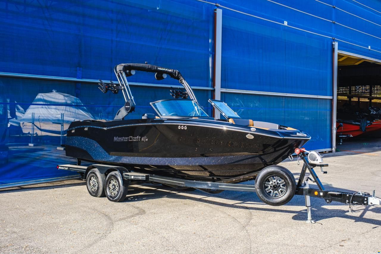 MasterCraft NXT23 | 2026 | black
