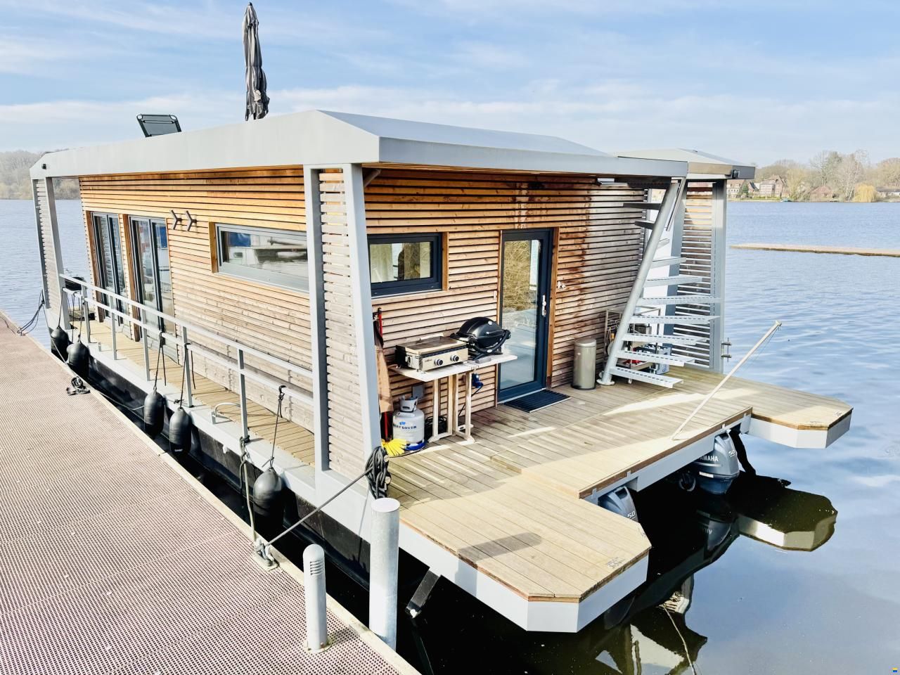 Jacko Schiffbau Luxus Design Hausboot