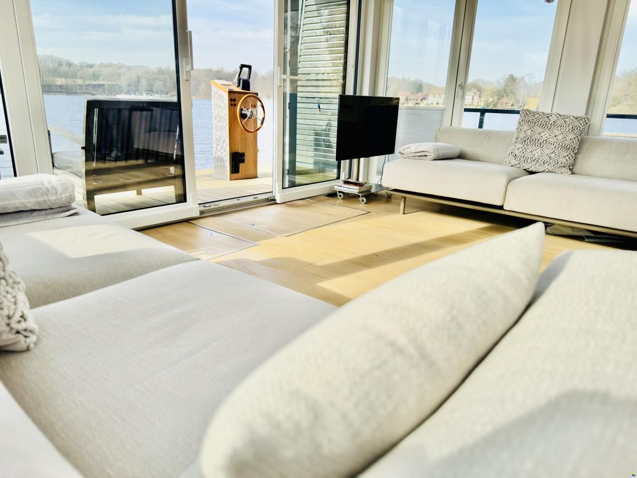 Jacko Schiffbau Luxus Design Hausboot
