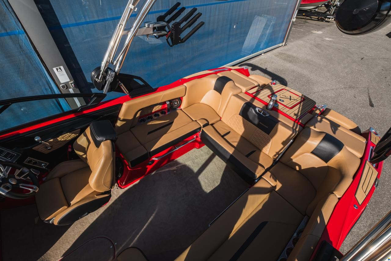 MasterCraft X22 | 2022 | red-int.beige