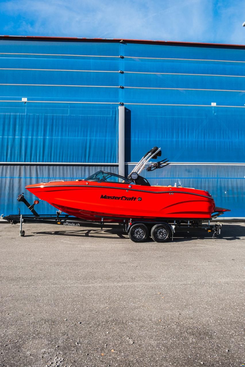 MasterCraft X22 | 2022 | red-int.beige