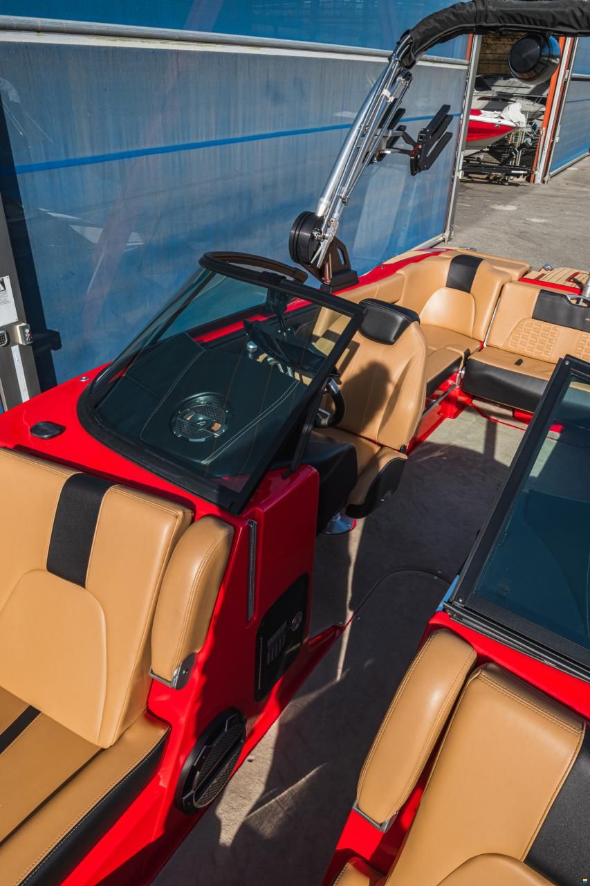 MasterCraft X22 | 2022 | red-int.beige