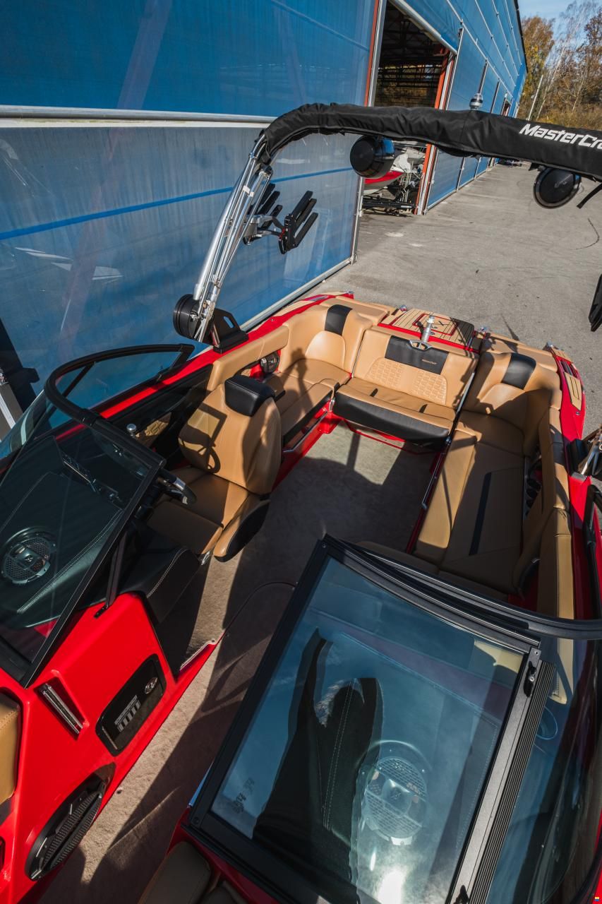 MasterCraft X22 | 2022 | red-int.beige