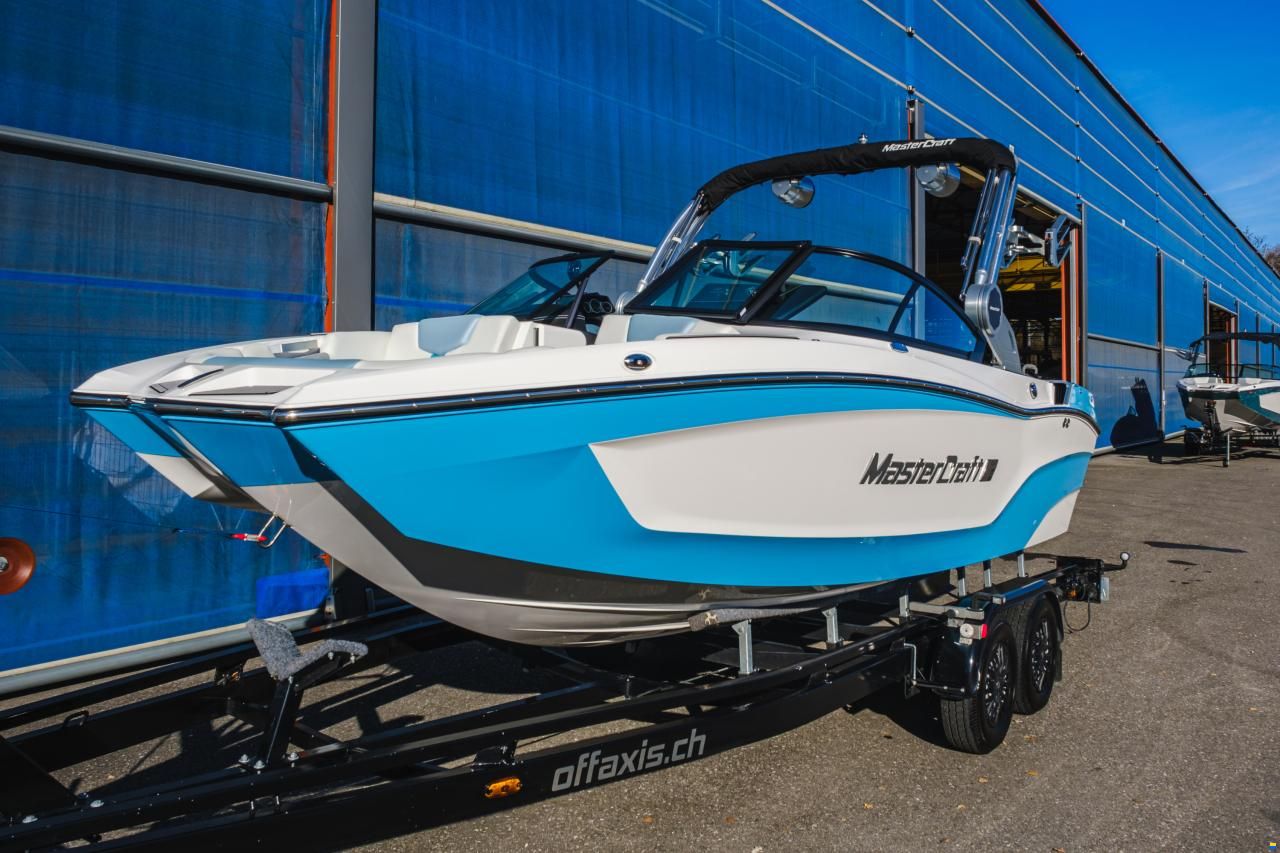 MasterCraft XT20 | 2023 | White & Blue