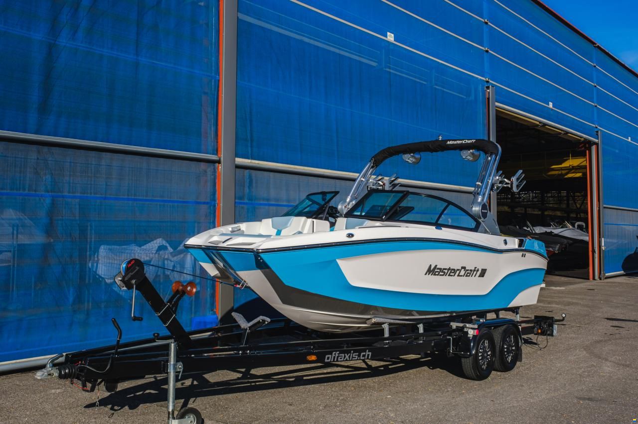 MasterCraft XT20 | 2023 | White & Blue