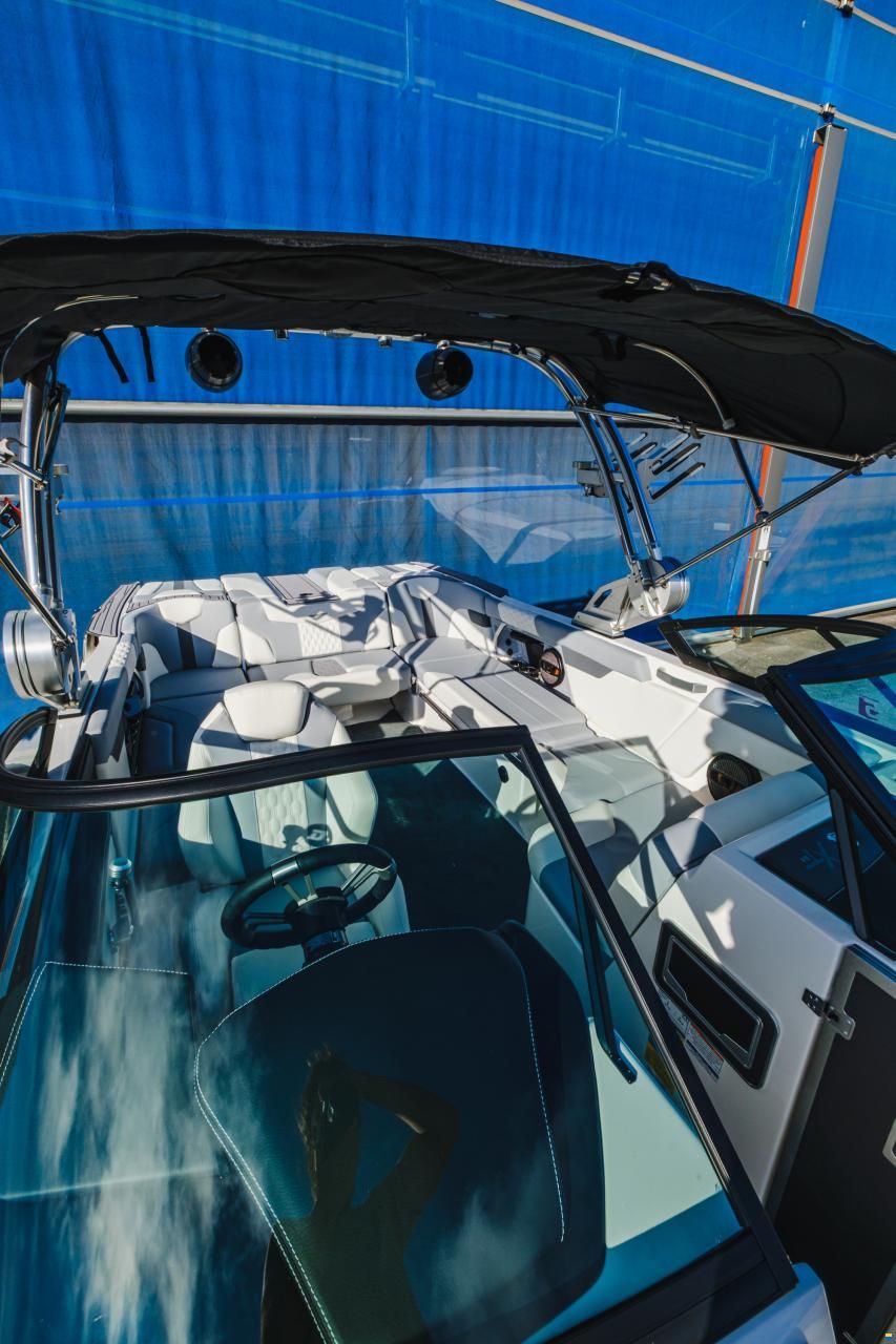 MasterCraft XT24 | 2023 | wht-turquoise