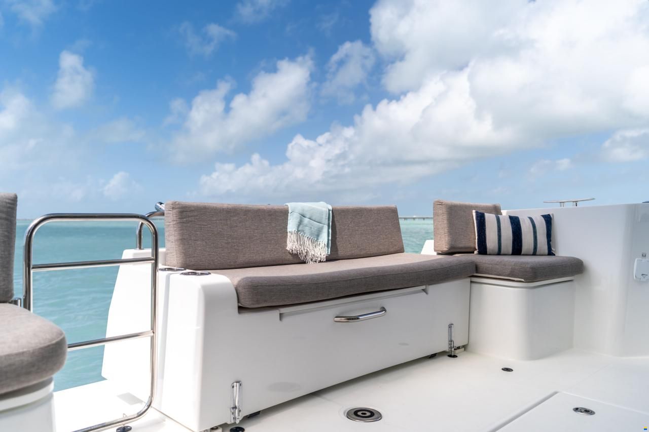 Beneteau Swift Trawler 37 Fly, 2027 NEW BOAT