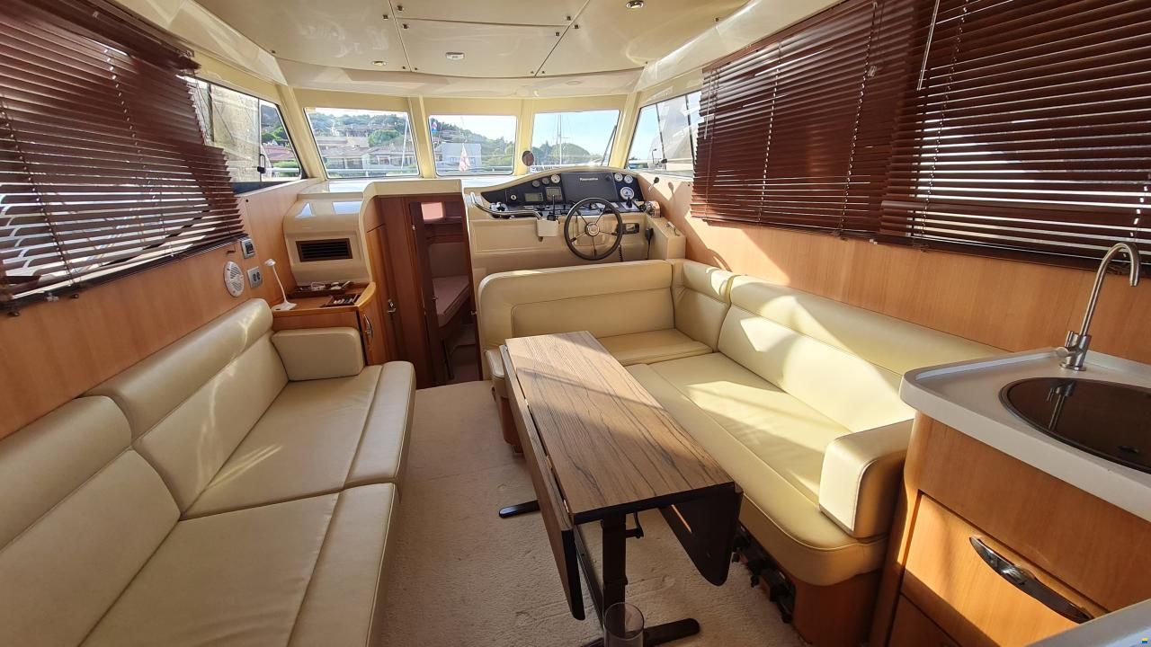 Greenline 33 Hybrid