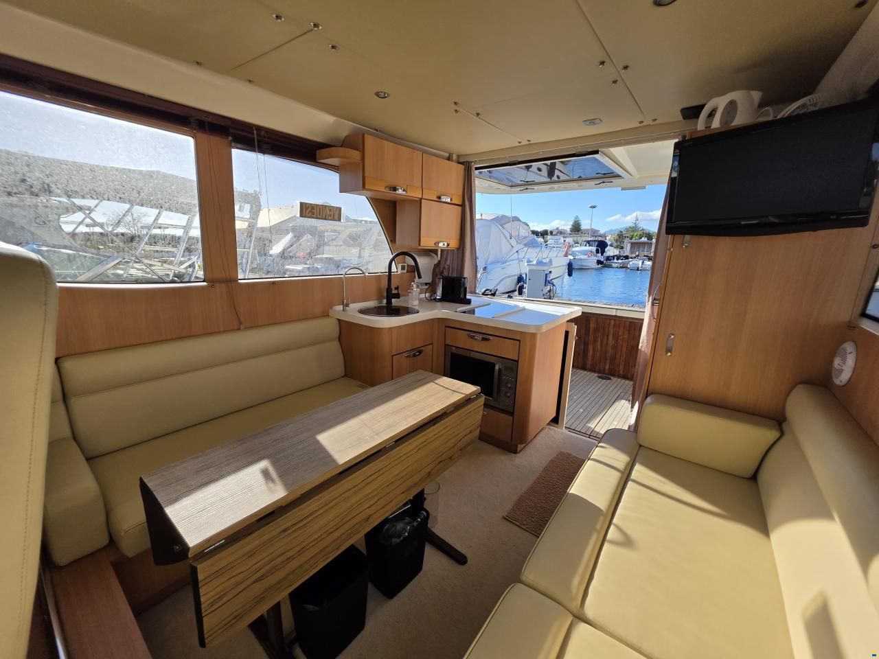 Greenline 33 Hybrid