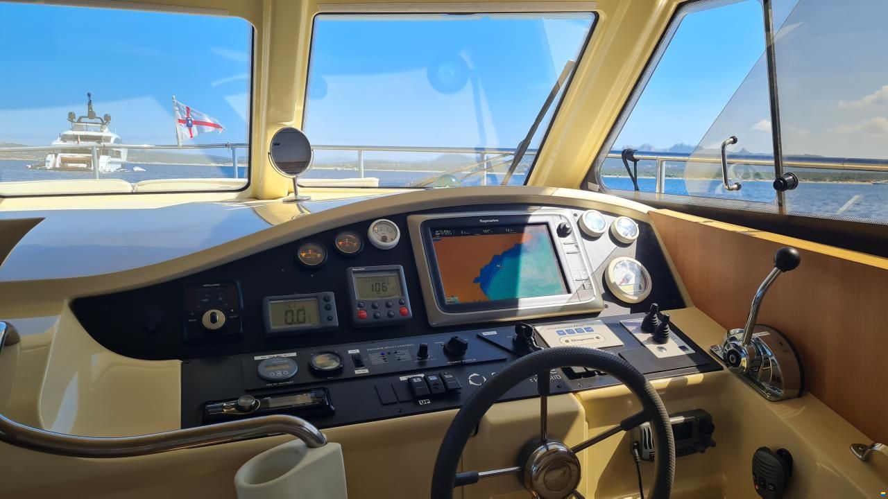 Greenline 33 Hybrid