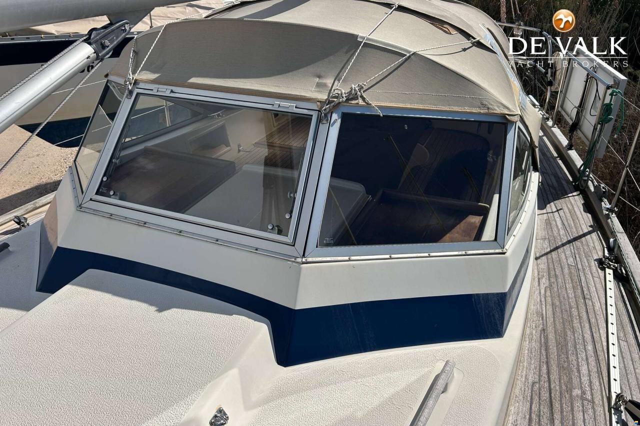 Hallberg-Rassy 352