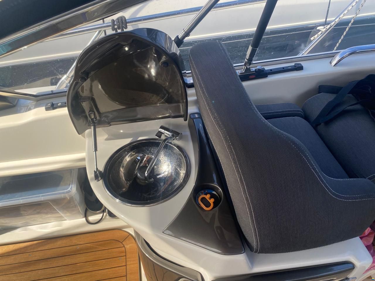 Cranchi Endurance 33