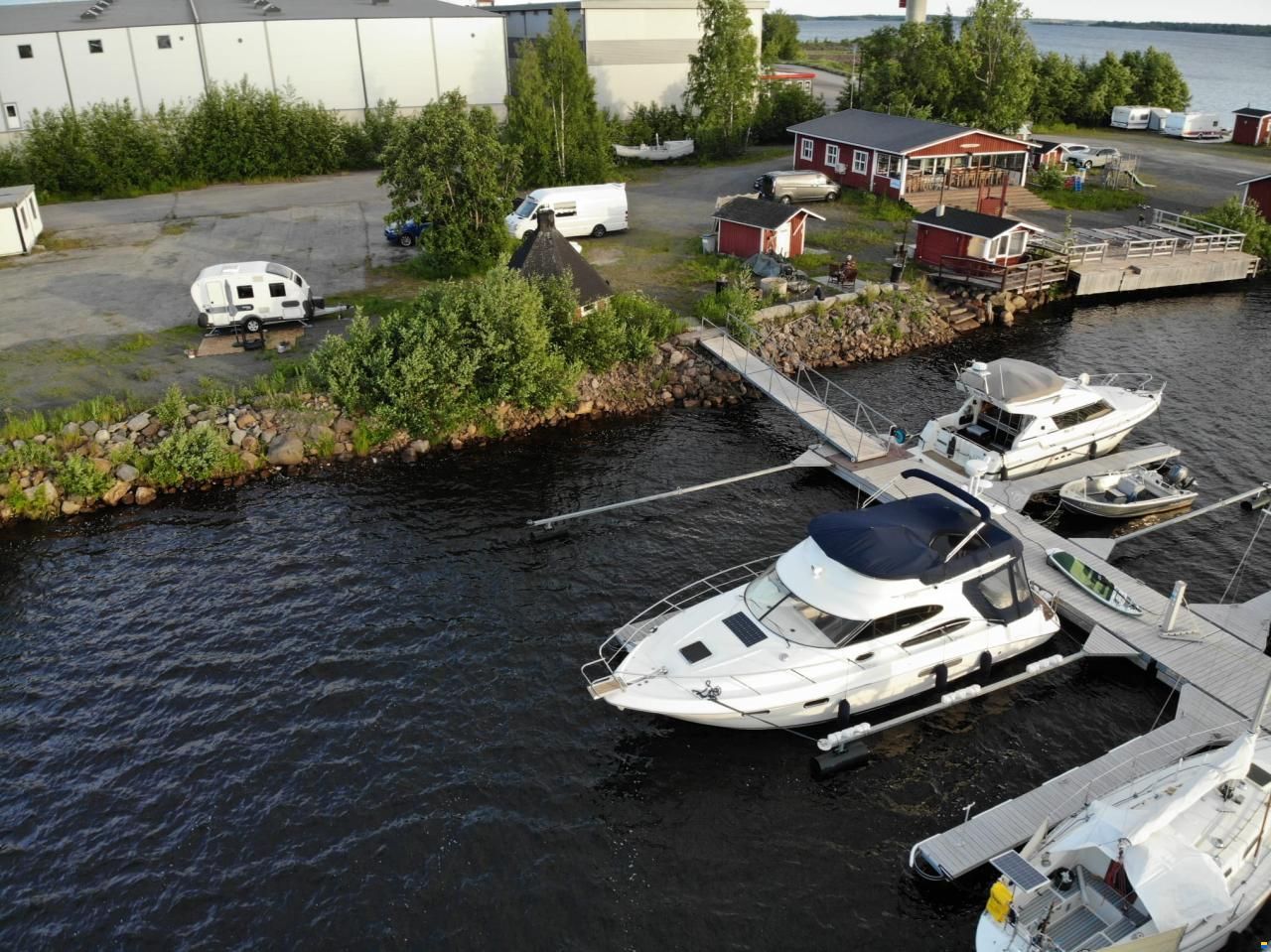 Sealine F 37