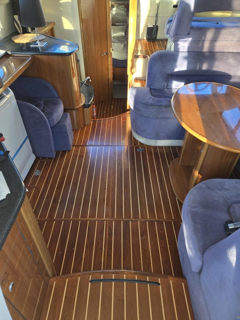 Sealine F 37
