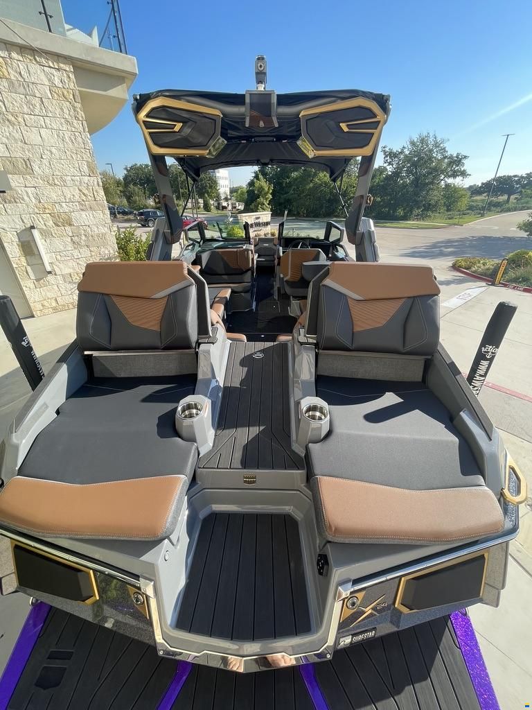 MasterCraft X24 "The New Revolution" !