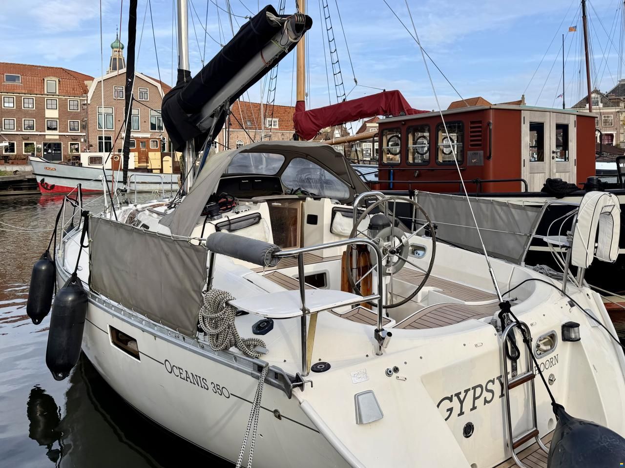 Beneteau Oceanis 350