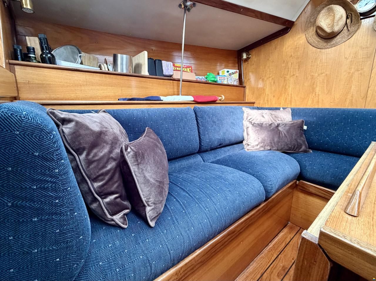 Beneteau Oceanis 350