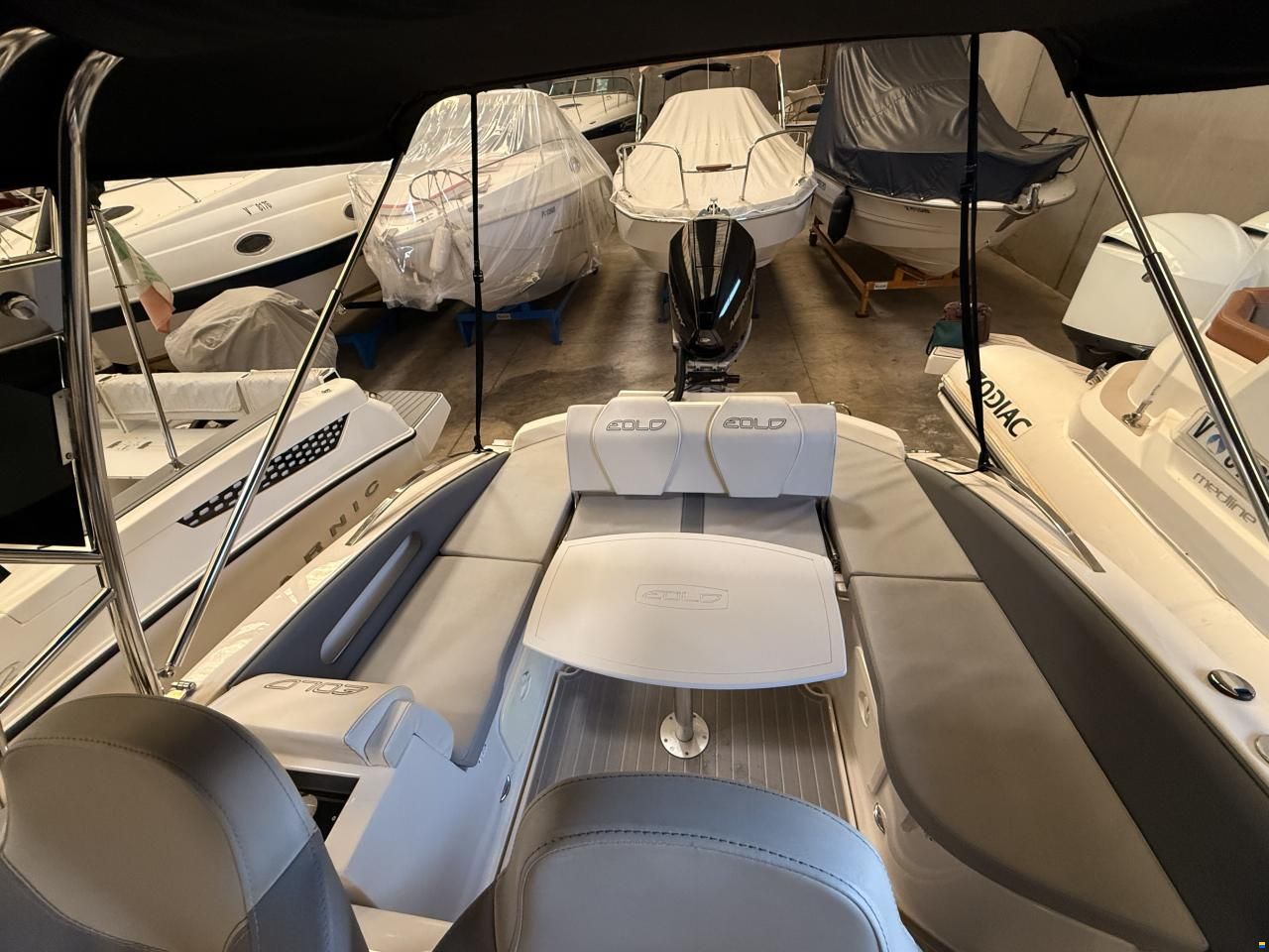 Eolo 830 Day HBS Verado 300