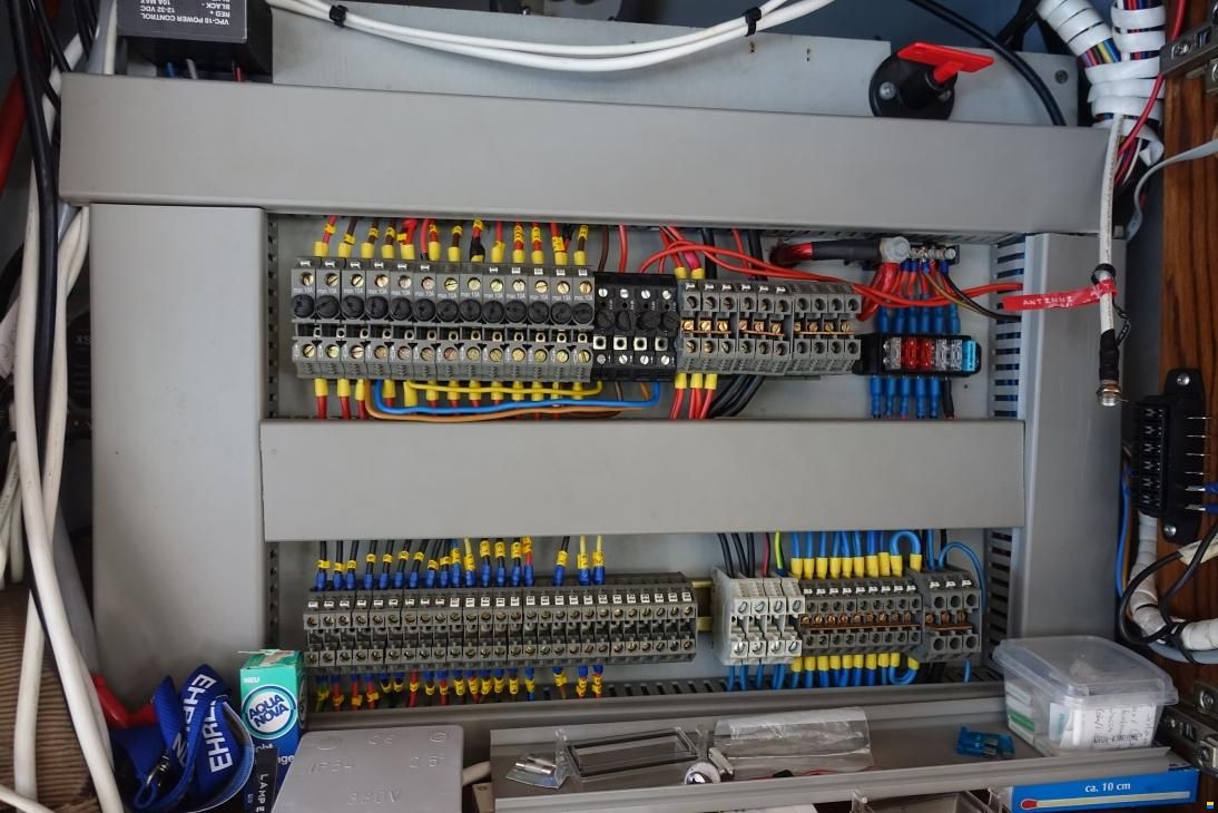 Vri-Jon Contessa 40 E