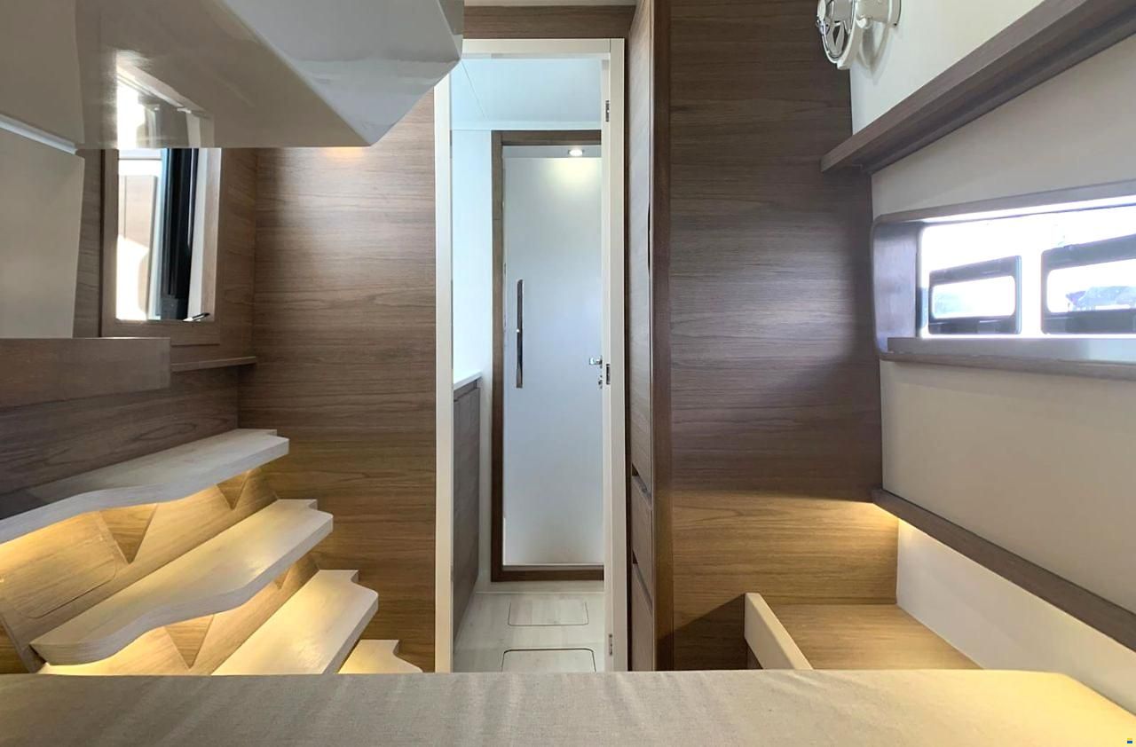 Aventura Yachts 38 Sc