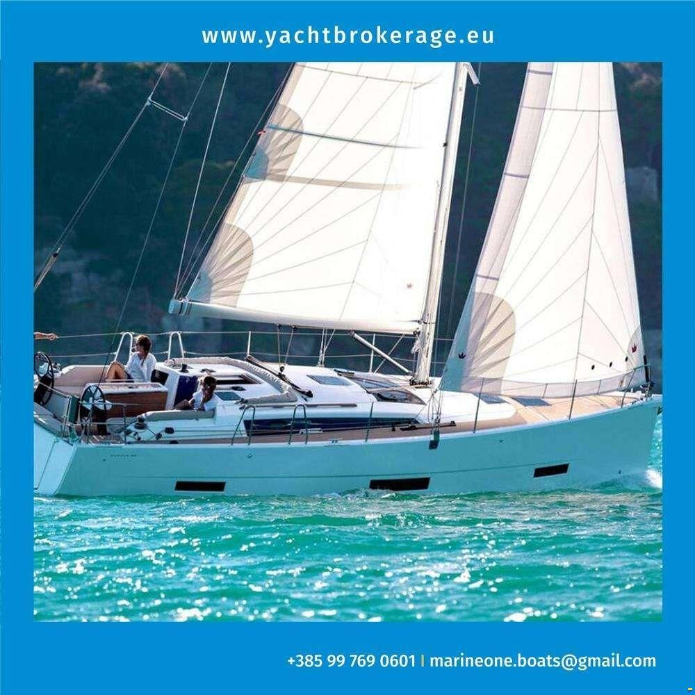 Dufour 390
