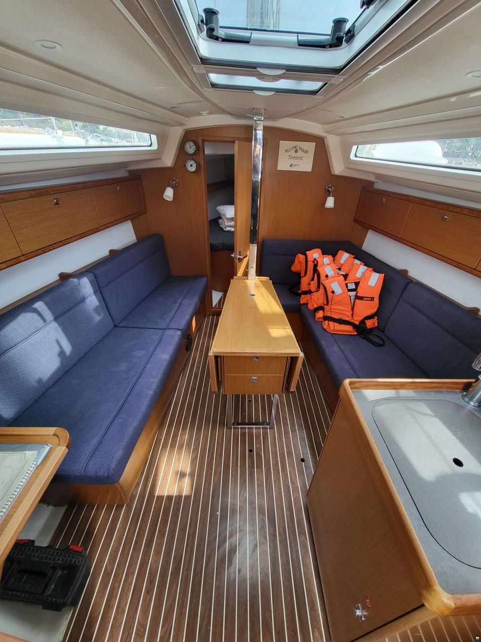 Bavaria CRUISER 34