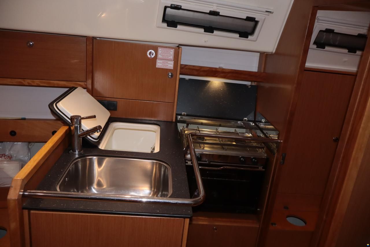 Bavaria Cruiser 32