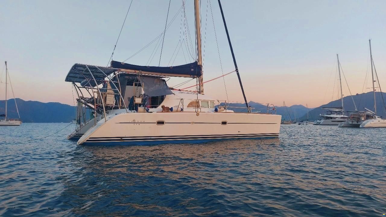Lagoon 380