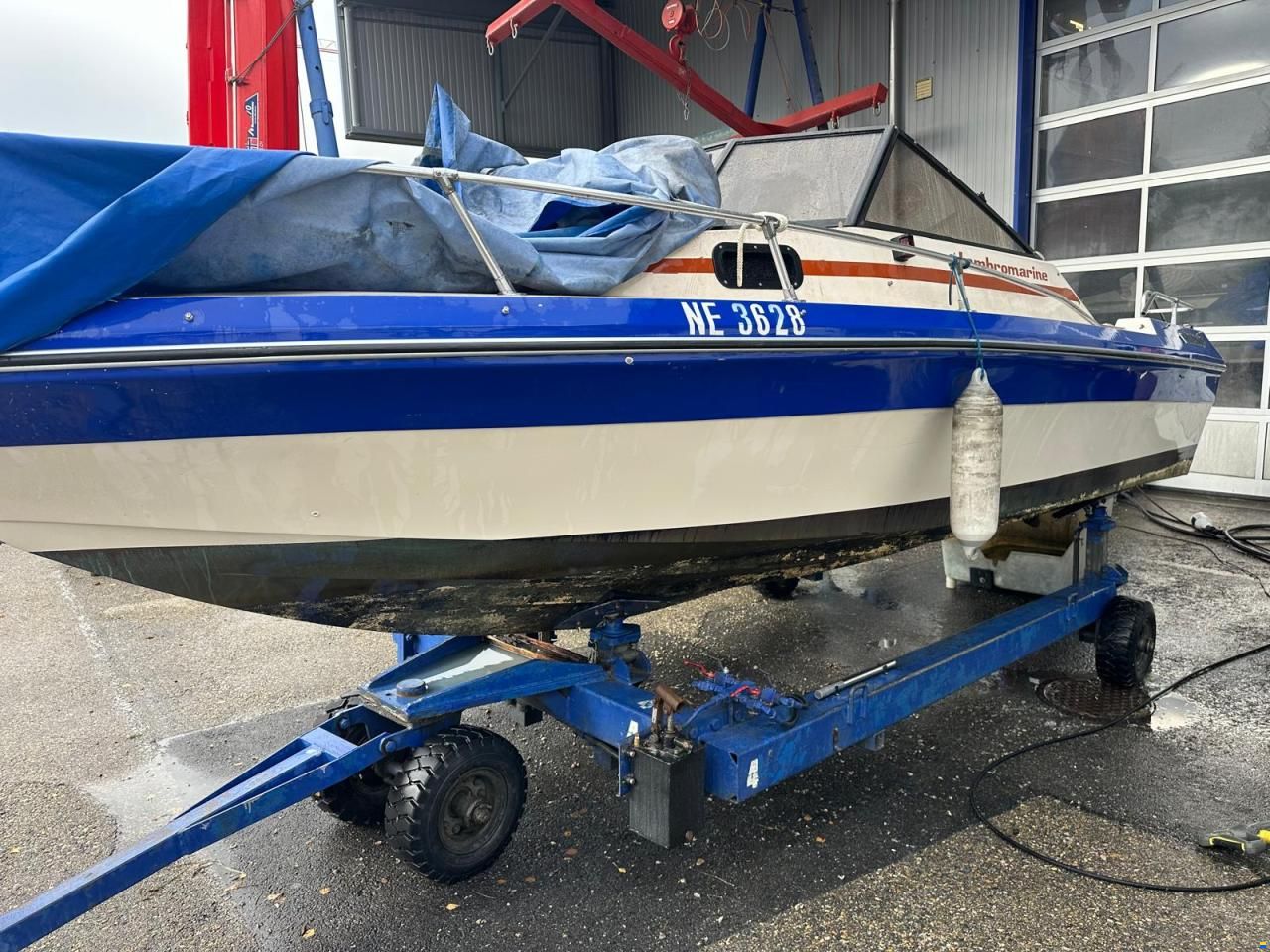 Lambro Marine Mariner V220