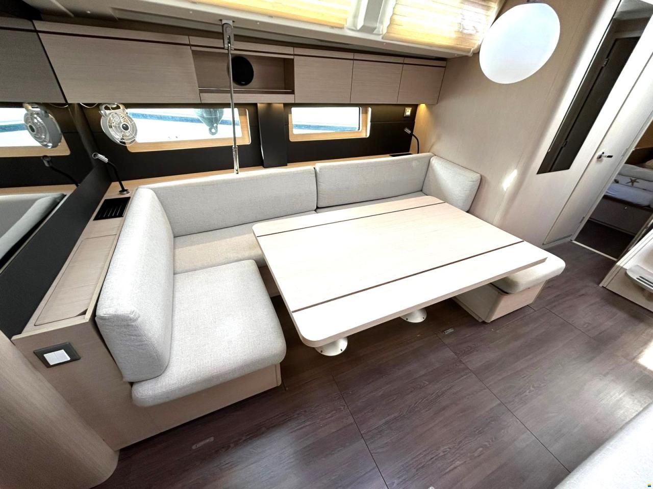Beneteau Oceanis 51.1