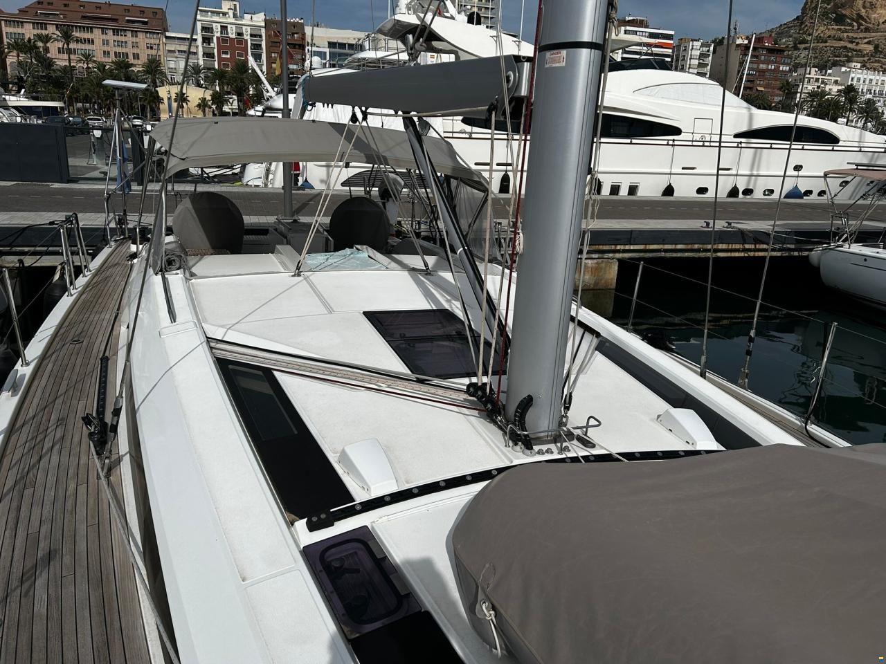 Beneteau Oceanis 51.1