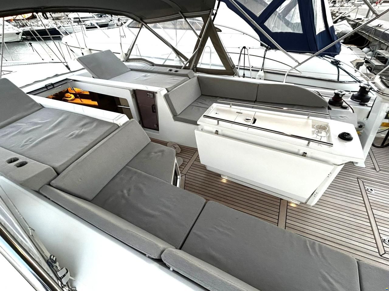 Beneteau Oceanis 51.1