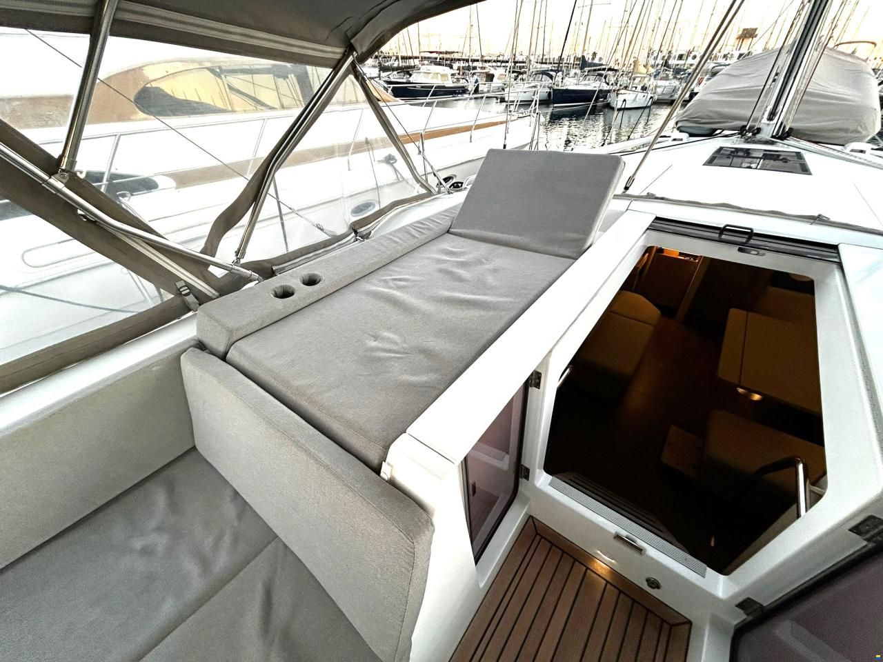 Beneteau Oceanis 51.1