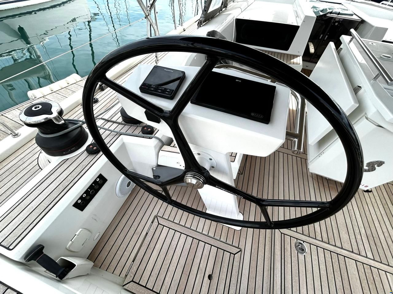 Beneteau Oceanis 51.1