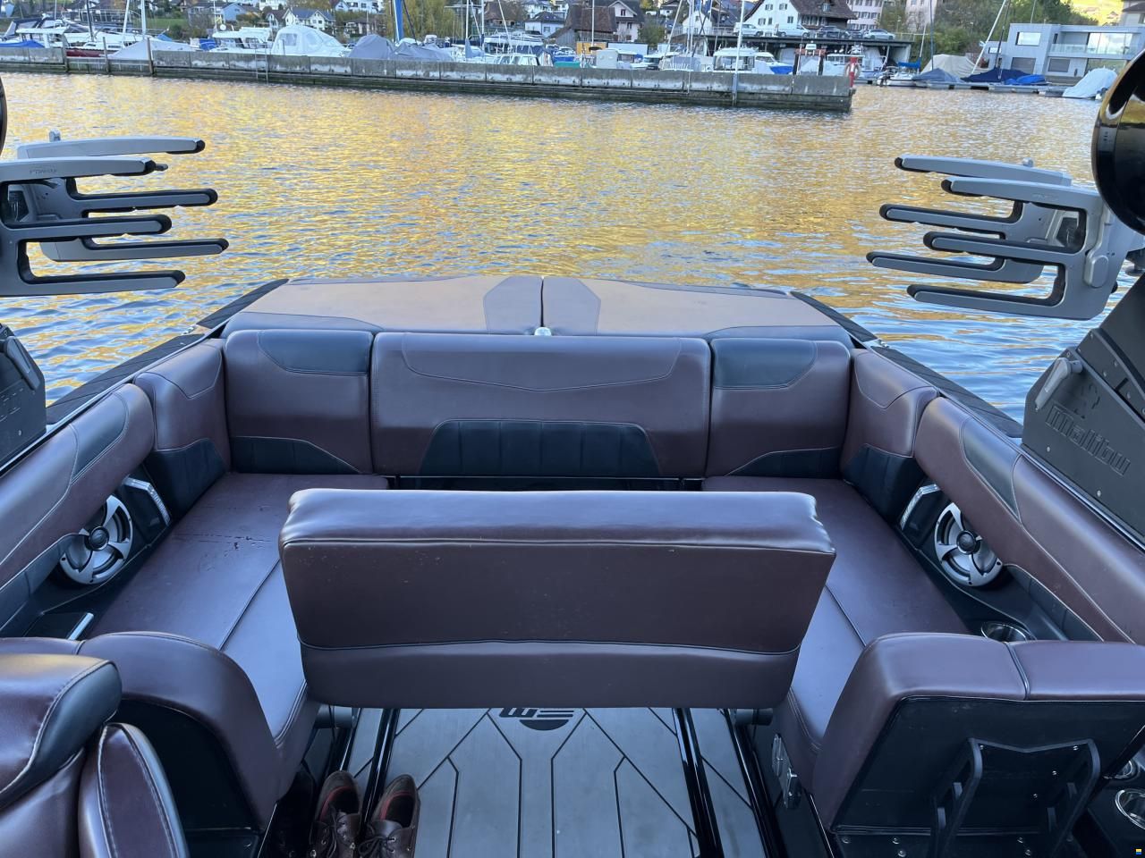 Malibu Wakesetter 23 LSV